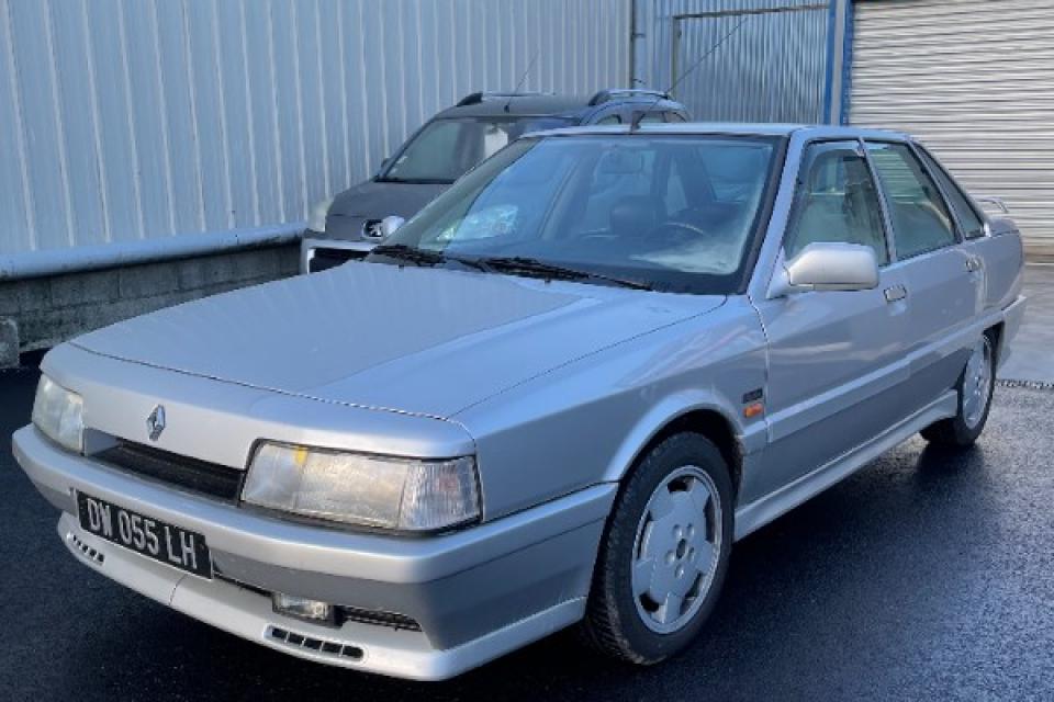 RENAULT R21 2 LITRES TURBO    ANNEE  08/1989