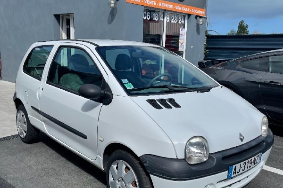 RENAULT TWINGO 1.2 ESSENCE  1ER MAIN IDEAL JEUNE PERMIS  ANNEE 2005